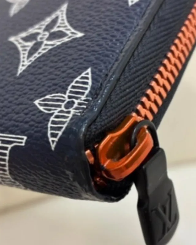 LOUIS VUITTON モノグラム財布 角スレ補修(施工後)